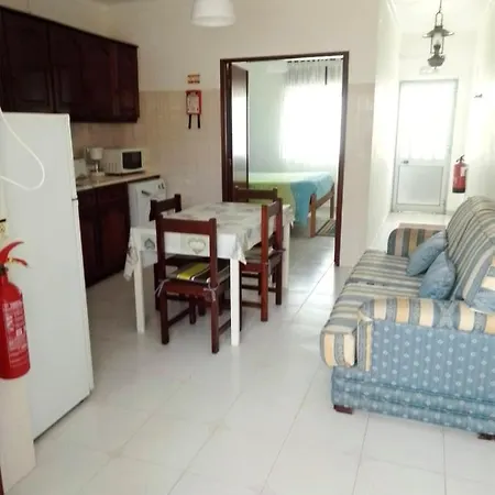 Sol Alojamentos * 발리알