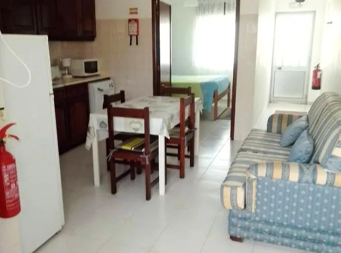 Sol Alojamentos * בליאל